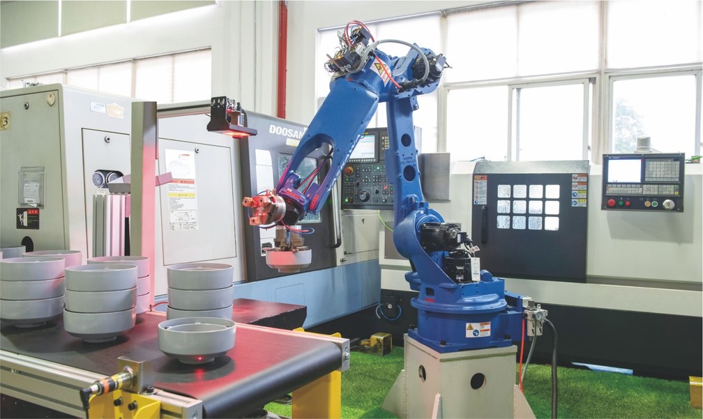 Warom Technology Incorporated Company línea de producción del fabricante